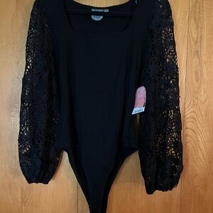 Black Lace Sleeve Bodysuit